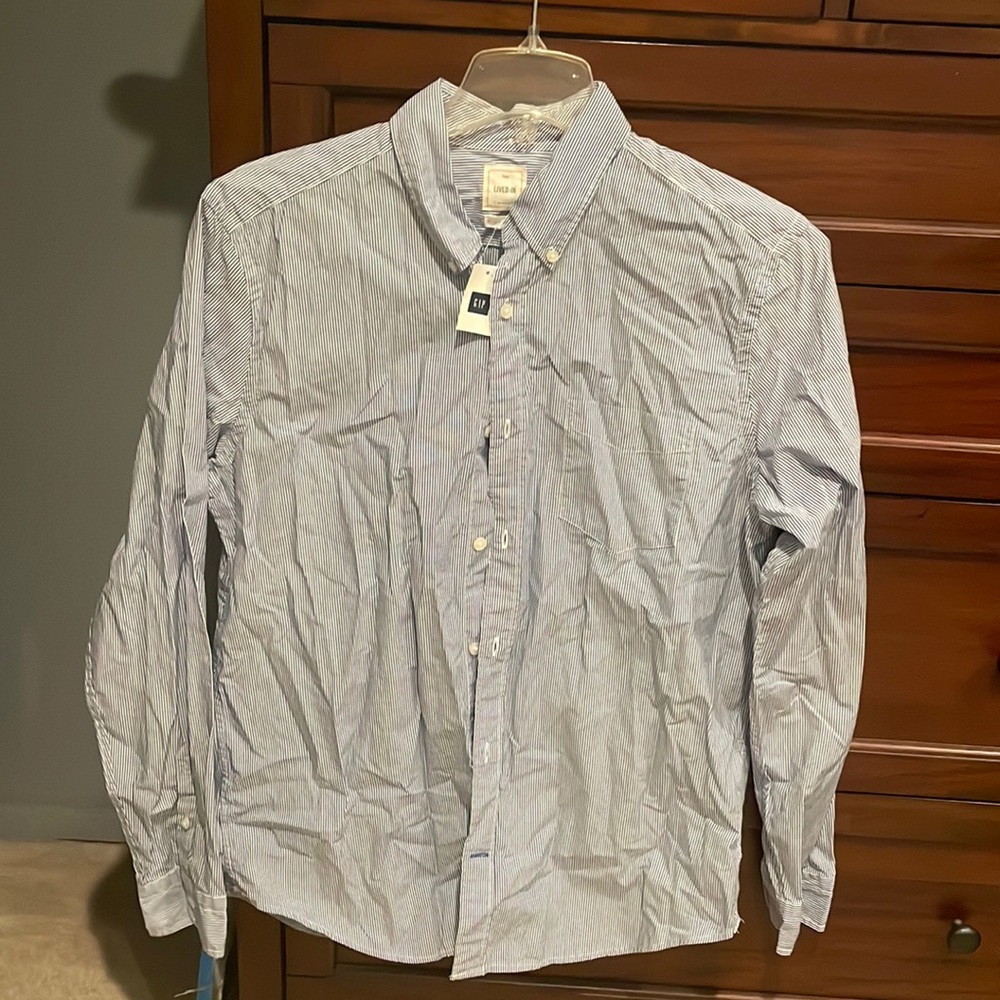 NWT Gap ‘lived in’ casual button down